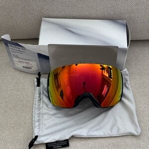 SMITH Skyline XL Goggles with Red and Orange Lens